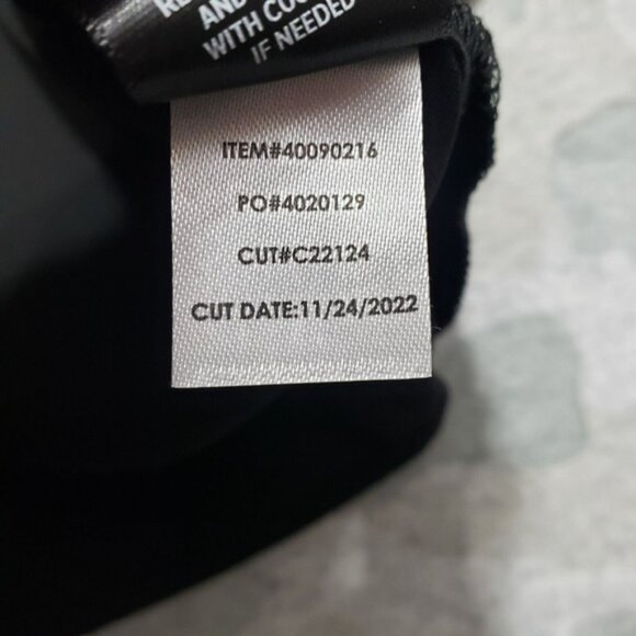 Torrid Top Womens 2 Black V-Neck Pullover Sleeveless NWT - Picture 7 of 13